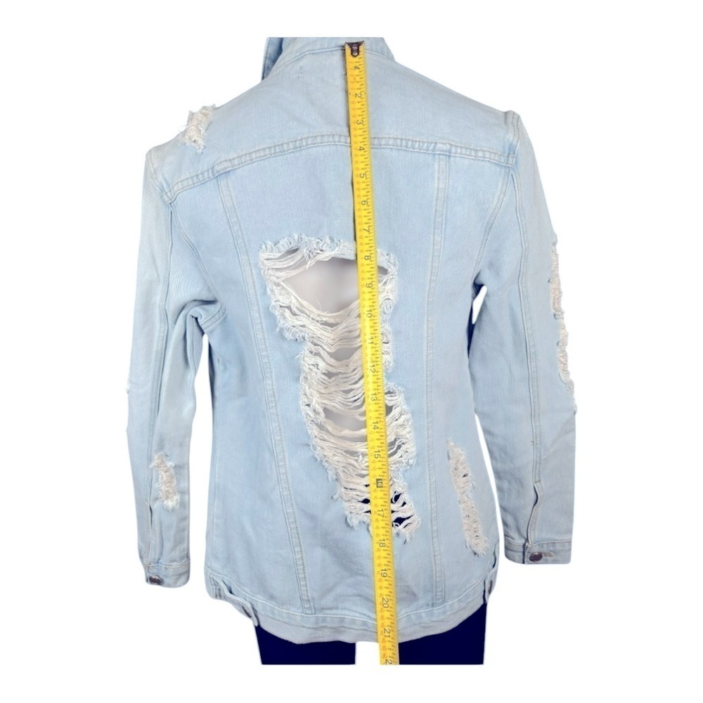 FASHION NOVA Distressed Light Blue Denim Jacket size XS oversized pre-loved - Picture 13 of 14